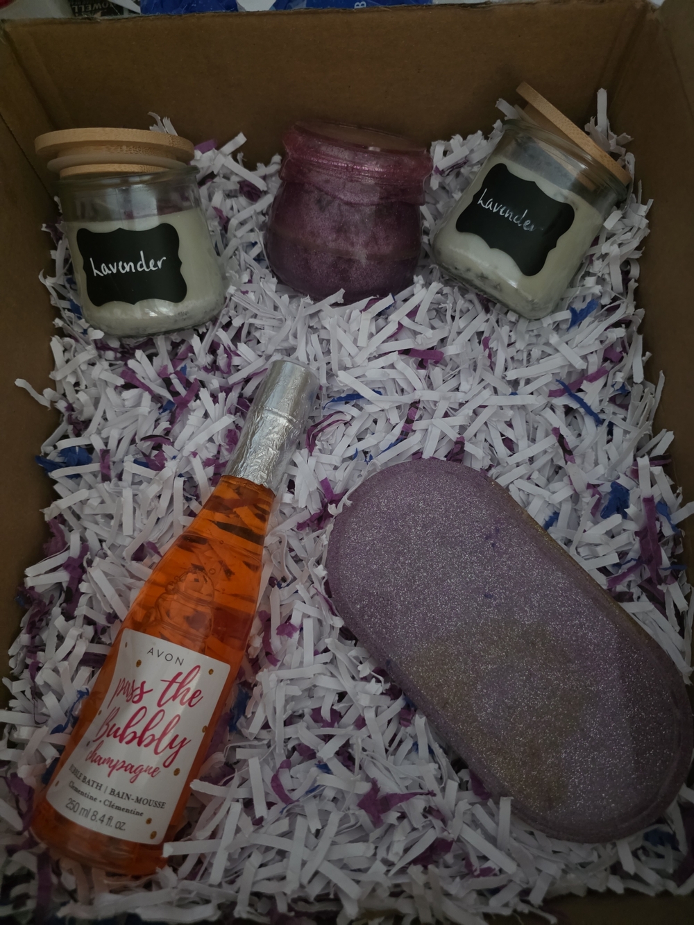 Avon Kiss the Bubbly Champagne Bath & Body Gift Set - Purple